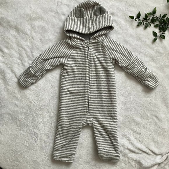 Old Navy Grey White Striped Romper 12-18M Fleece Bunting | GUC Fall Baby Neutral - Picture 1 of 16